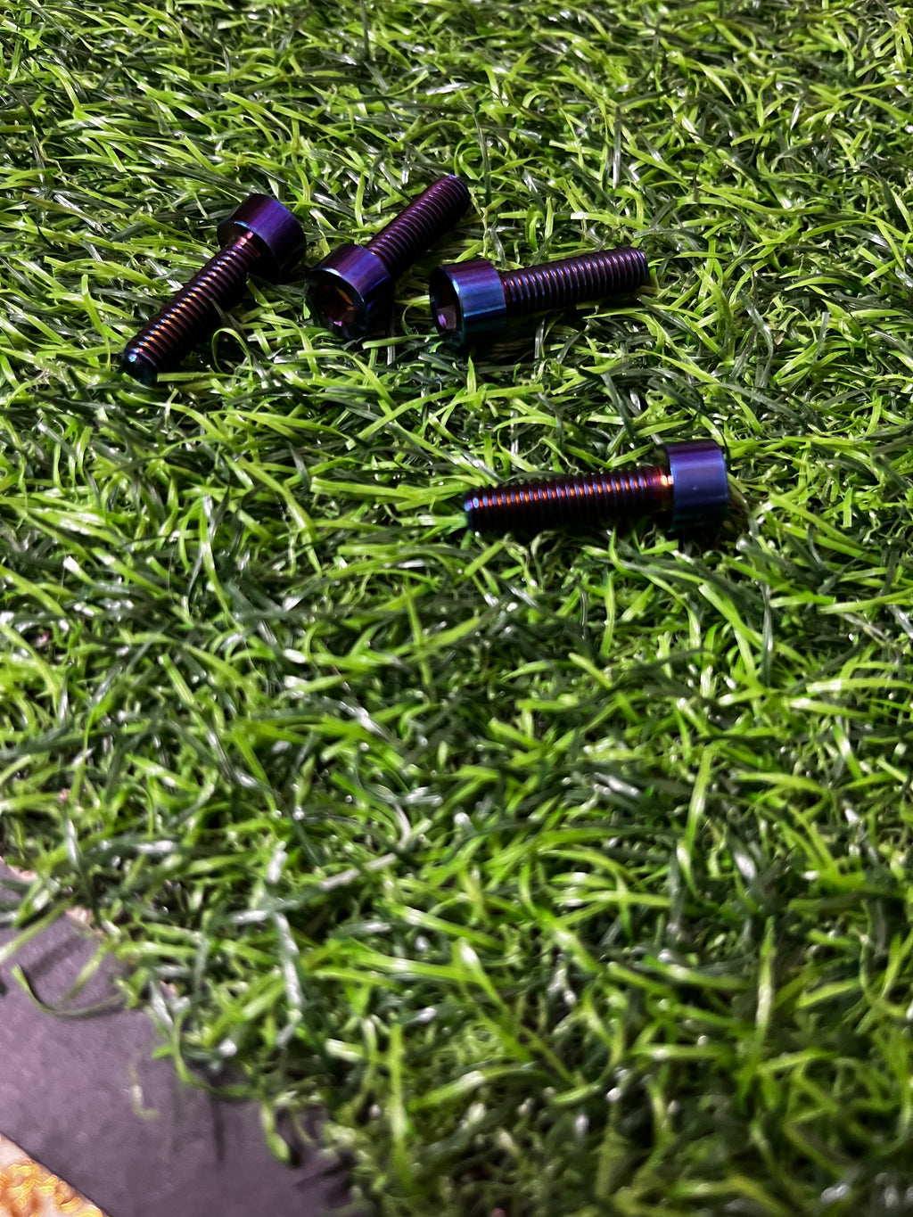 Tuttio controller titanium bolts